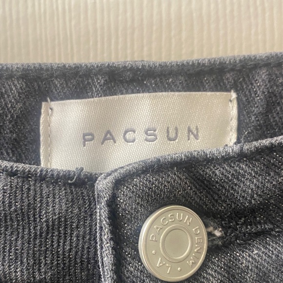 PacSun Women's Black 90’s Boyfriend Cargo Jeans - Picture 4 of 6